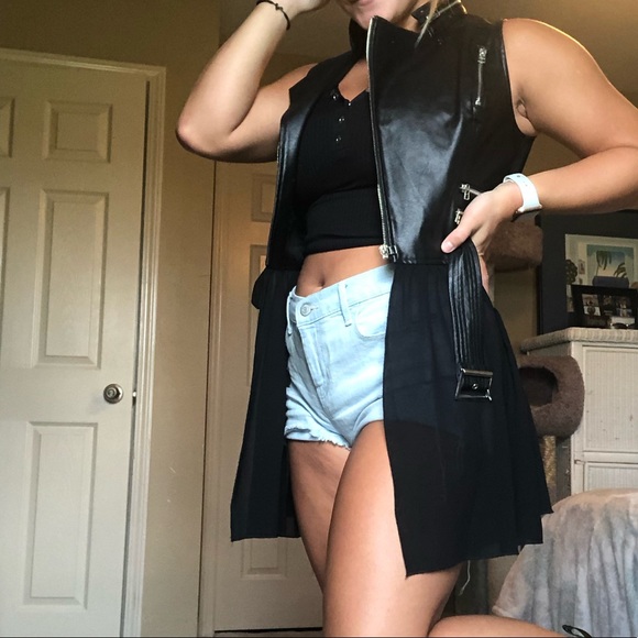 Leather vest - Picture 5 of 5